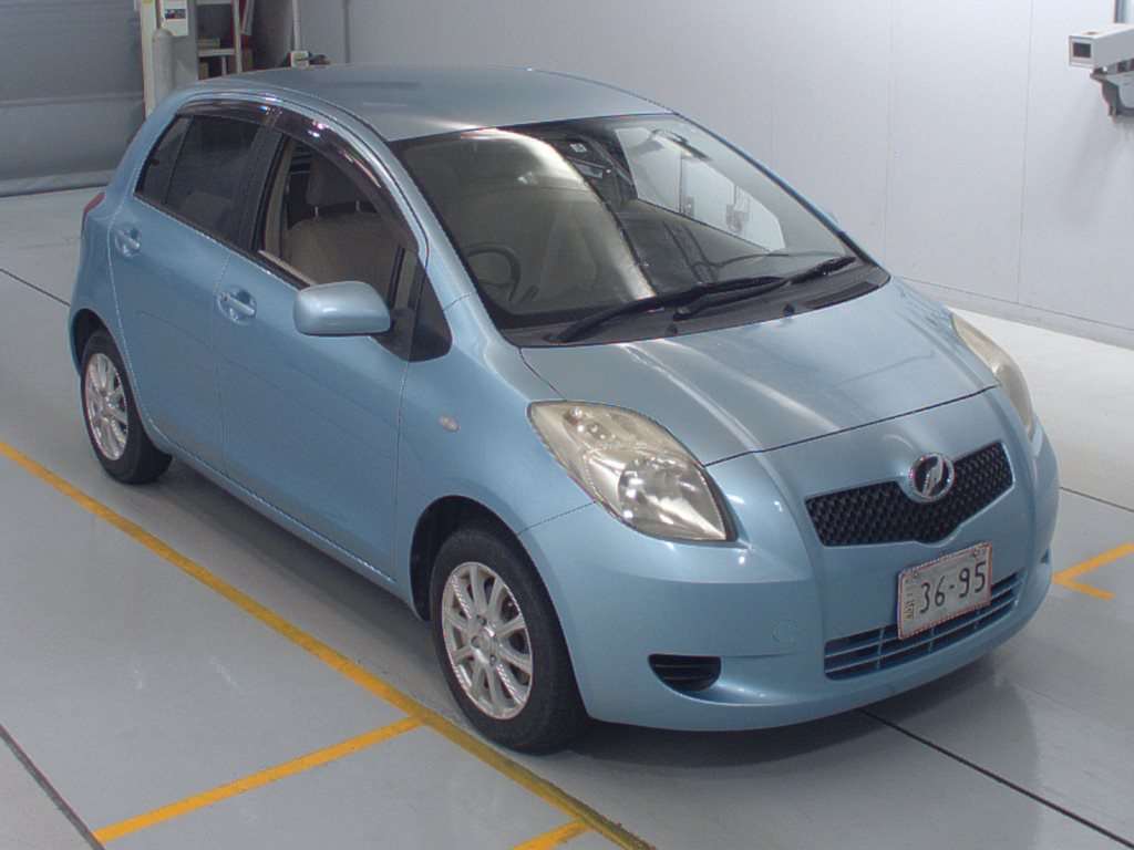 TOYOTA VITZ