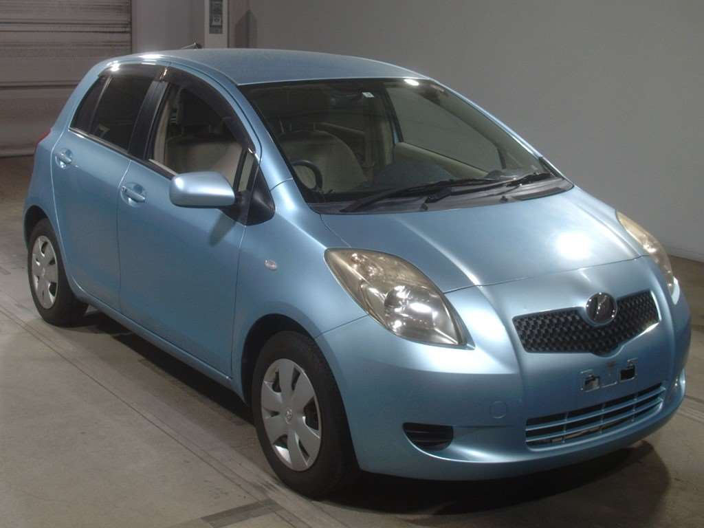 TOYOTA VITZ